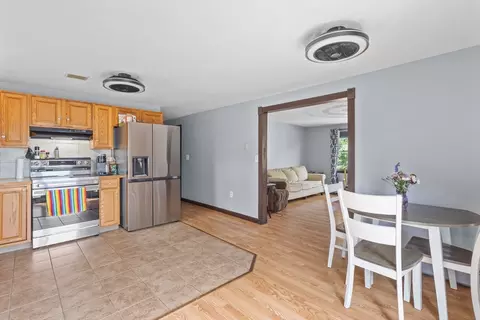 25 Brodeur Ave, Webster, MA 01570 photo 13
