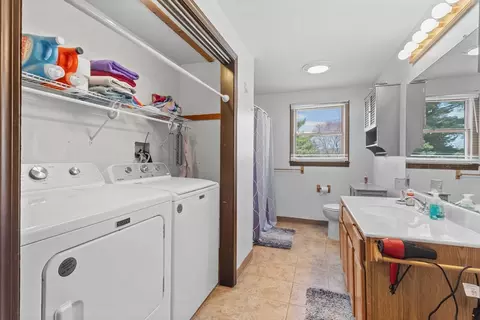 25 Brodeur Ave, Webster, MA 01570 photo 7