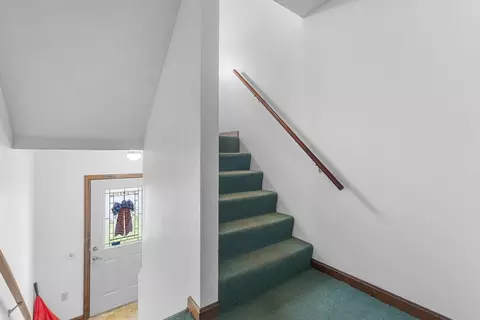 25 Brodeur Ave, Webster, MA 01570 photo 5