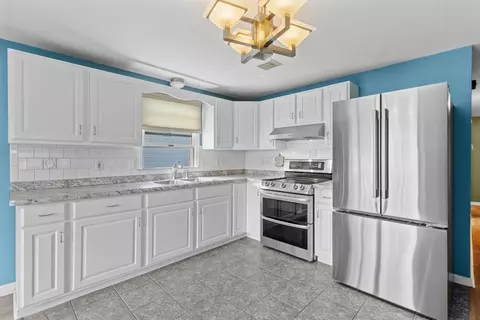 25 Brodeur Ave, Webster, MA 01570 photo 18