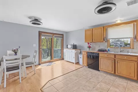 25 Brodeur Ave, Webster, MA 01570 photo 11