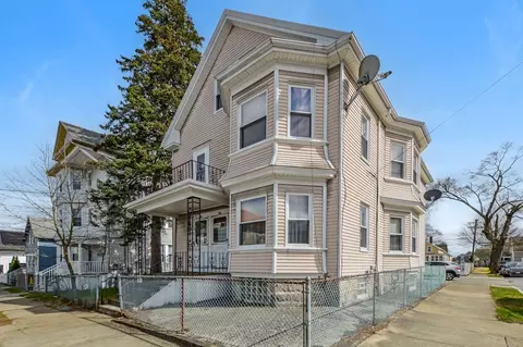 76 Willow St, New Bedford, MA 02740