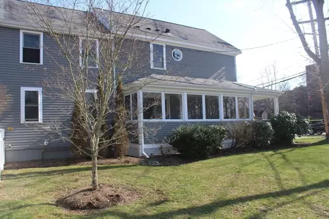 268 Common St, Walpole, MA 02081 photo 4