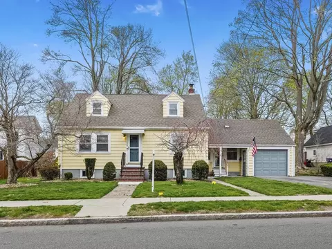 124 E Foster St, Melrose, MA 02176