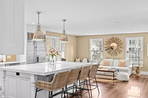 50 Pleasant St, Hingham, MA 02043 photo 5