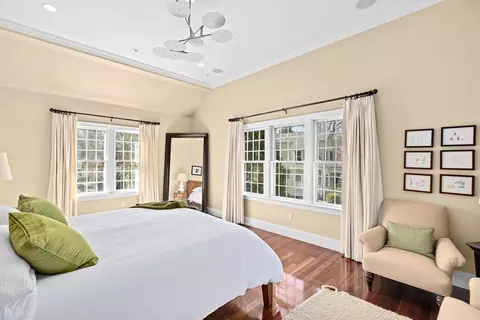 50 Pleasant St, Hingham, MA 02043 photo 24