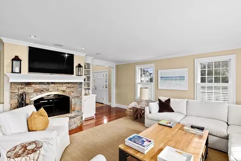 50 Pleasant St, Hingham, MA 02043 photo 20