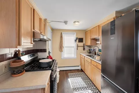 15 Thompson St, Warren, RI 02885 photo 16