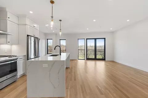 268 Bremen St #1, Boston, MA 02128