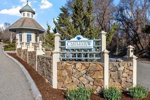 50 Castle View Dr, Gloucester, MA 01930