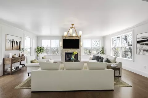 199 Winchester St #199, Brookline, MA 02446