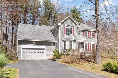 35 Cortland Cir #35, Lunenburg, MA 01462