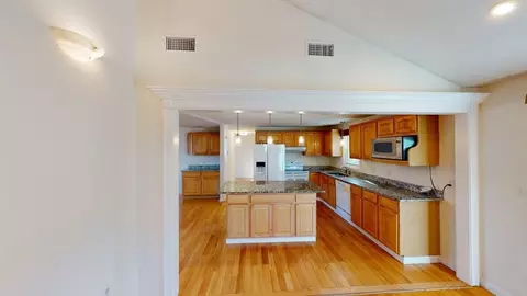32 Boston Ave, Worcester, MA 01604 photo 4