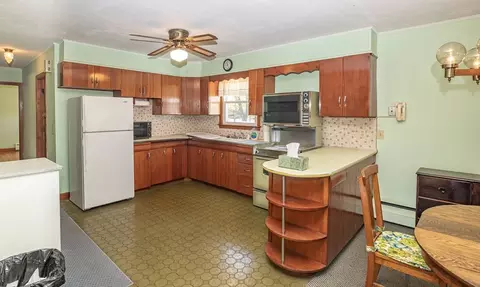 23 Brodeur Ave, Webster, MA 01570 photo 3