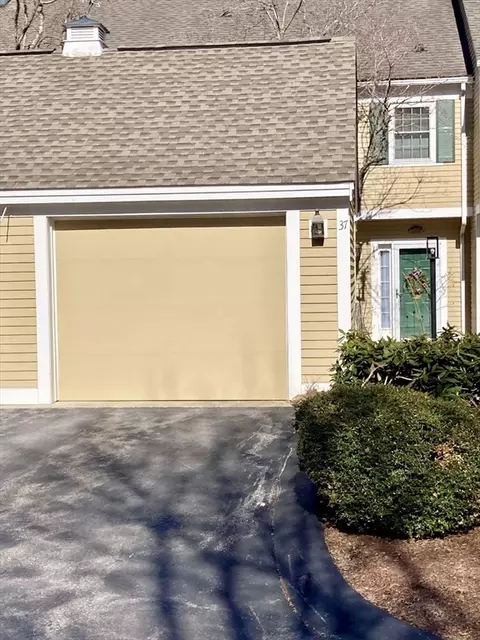 37 Village Way #37, Jefferson, MA 01522