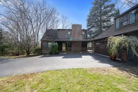 172 Stafford Rd, Holland, MA 01521