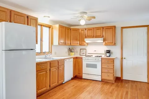 221 Camelback, Marstons Mills, MA 02648 photo 14