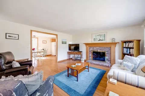 221 Camelback, Marstons Mills, MA 02648 photo 5