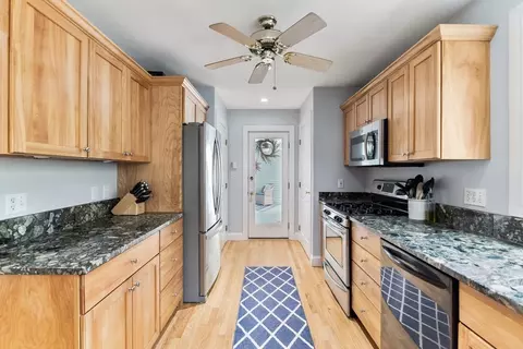 64 Sachem Rd, Raynham, MA 02767 photo 4