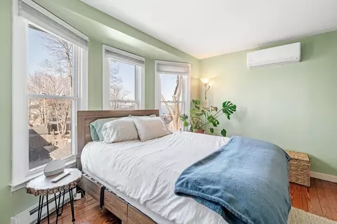 Bedroom - 17 Maple Ave, Nahant, MA 01908 photo 3 of 3