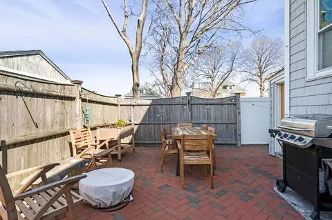 Exterior - 17 Maple Ave, Nahant, MA 01908 photo 5 of 6