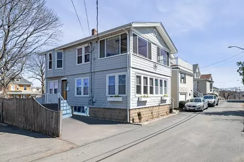 17 Maple Ave, Nahant, MA 01908