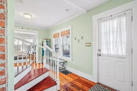 Entry Way - 17 Maple Ave, Nahant, MA 01908 photo 1 of 3