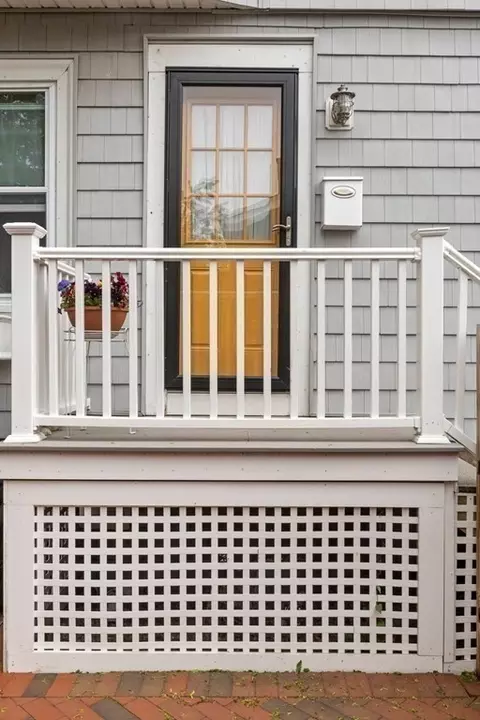 Exterior - 17 Maple Ave, Nahant, MA 01908 photo 3 of 6