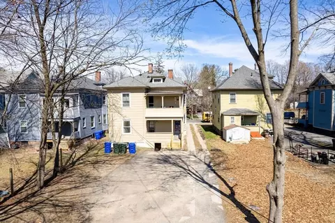 Exterior - 102 Florida St, Springfield, MA 01109 photo 6 of 7