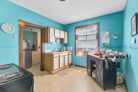 Kitchen - 102 Florida St, Springfield, MA 01109 photo 3 of 4