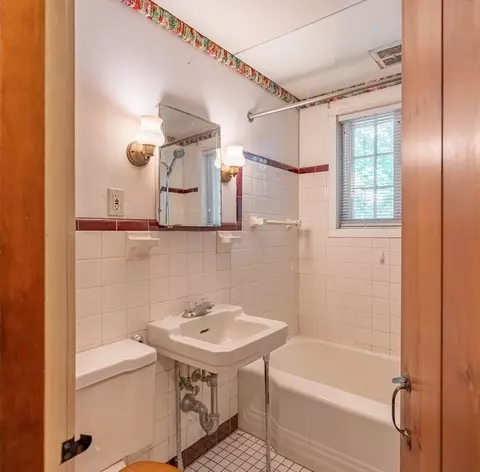 301 May St, Worcester, MA 01602 photo 27