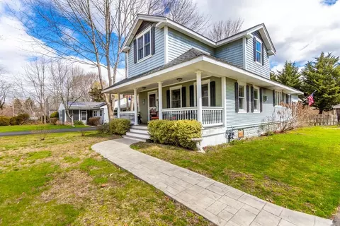 24 Old Bridge Rd, Bourne, MA 02532