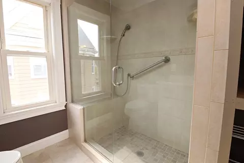 Bath - 7 Emory St, Saugus, MA 01906 photo 3 of 3