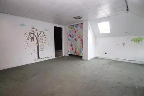 Bedroom - 7 Emory St, Saugus, MA 01906 photo 9 of 10