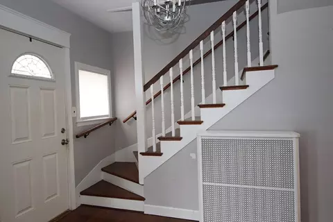 Entry Way - 7 Emory St, Saugus, MA 01906 photo 2 of 5