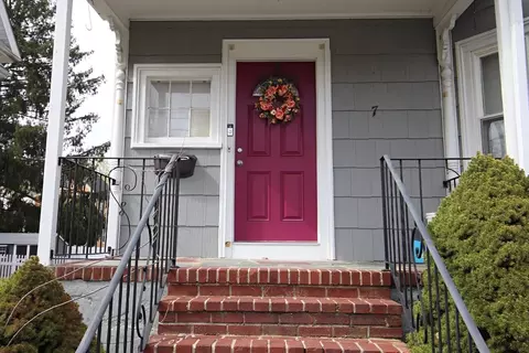 Entry Way - 7 Emory St, Saugus, MA 01906 photo 1 of 5