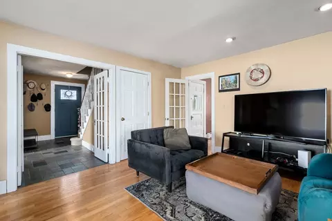 Entry Way - 2 Brooks St, Maynard, MA 01754 photo 2 of 2