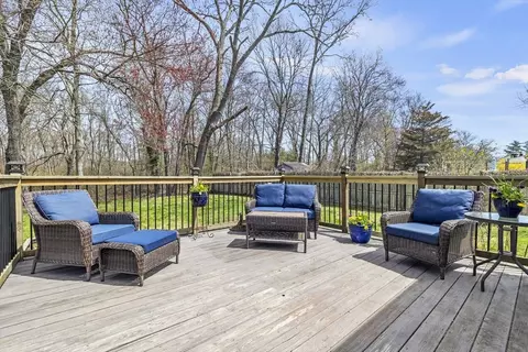 8 Kingcrest Ter, Randolph, MA 02368 photo 4