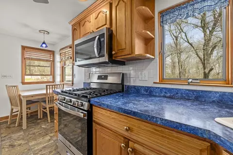 8 Kingcrest Ter, Randolph, MA 02368 photo 15