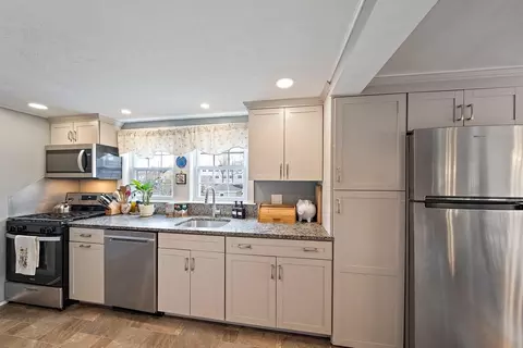 2205 Washington St, Canton, MA 02021 photo 4