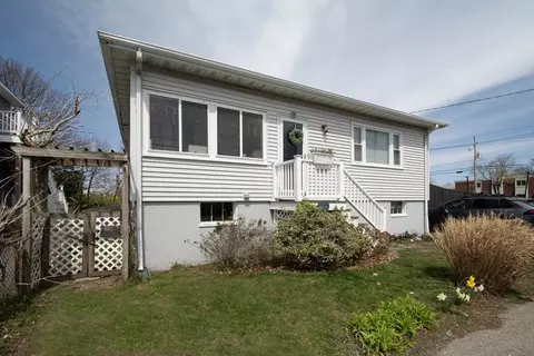 37 A St, Hull, MA 02045