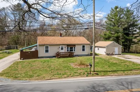 356 Old Fall River Rd, Swansea, MA 02777