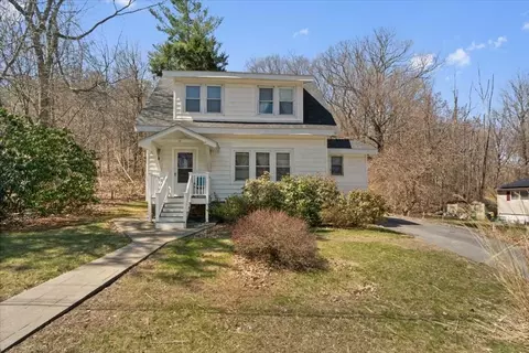 18 Joppa Rd, Worcester, MA 01602