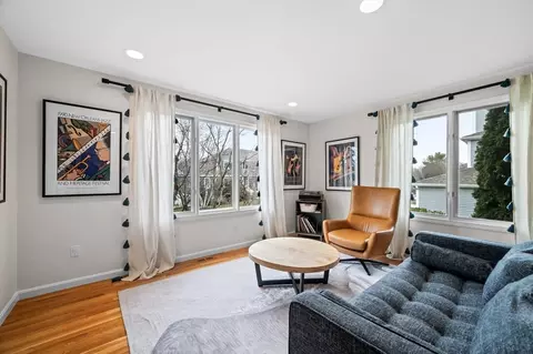 6 Yolande Rd, Marblehead, MA 01945 photo 4
