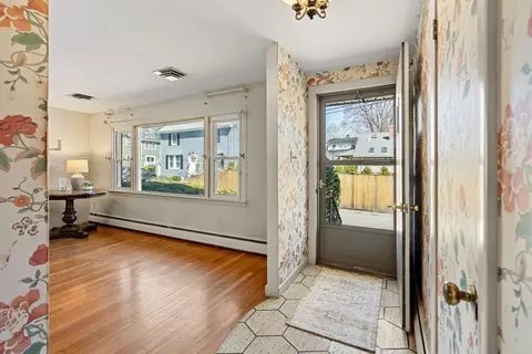 10 Ruby Ter, Marblehead, MA 01945 photo 4