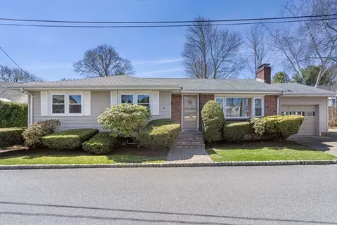 10 Ruby Ter, Marblehead, MA 01945