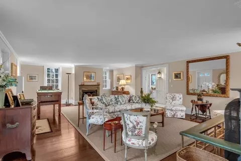 Living - 4 Lane Rd, Gloucester, MA 01930 photo 3 of 5