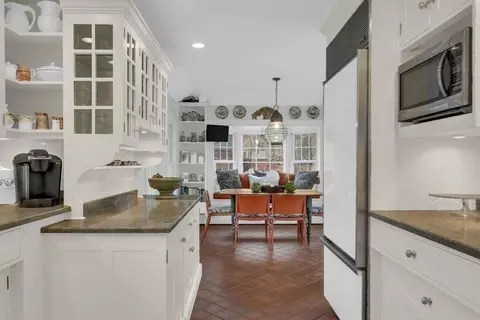 Kitchen - 4 Lane Rd, Gloucester, MA 01930 photo 2 of 3