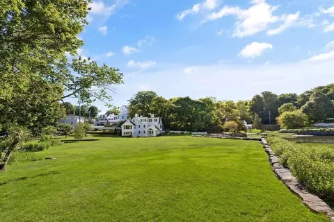 Exterior - 4 Lane Rd, Gloucester, MA 01930 photo 6 of 8