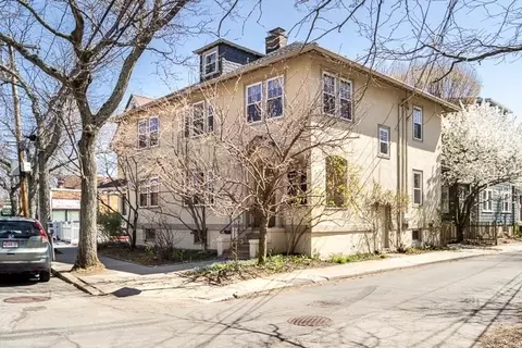 18-20 Cypress St, Brookline, MA 02445